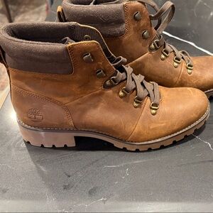 Timberland Women’s Tan Leather Boots - Size 10M NEVER WORN!!